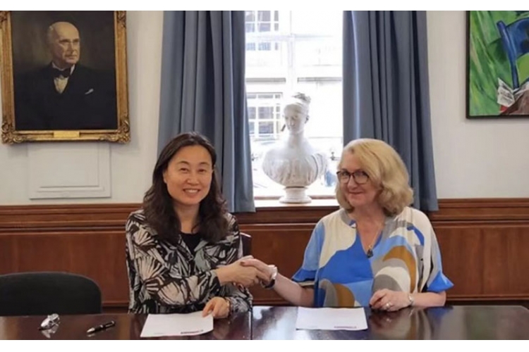 英国伦敦大学伯贝克学院与武汉美联新纪元教育产业有限公司建立全新合作关系