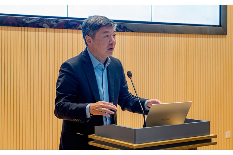 文华学院特邀哈佛上海研究中心作“AI时代的本科教育与就业”主题讲座